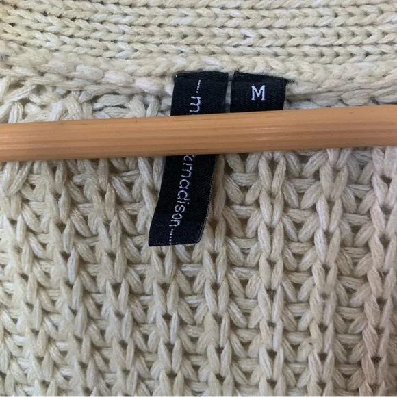 Chunky Knit Beige Long Sleeve Cardigan - Picture 15 of 16